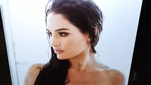 Nikki bella boşalıyor 1