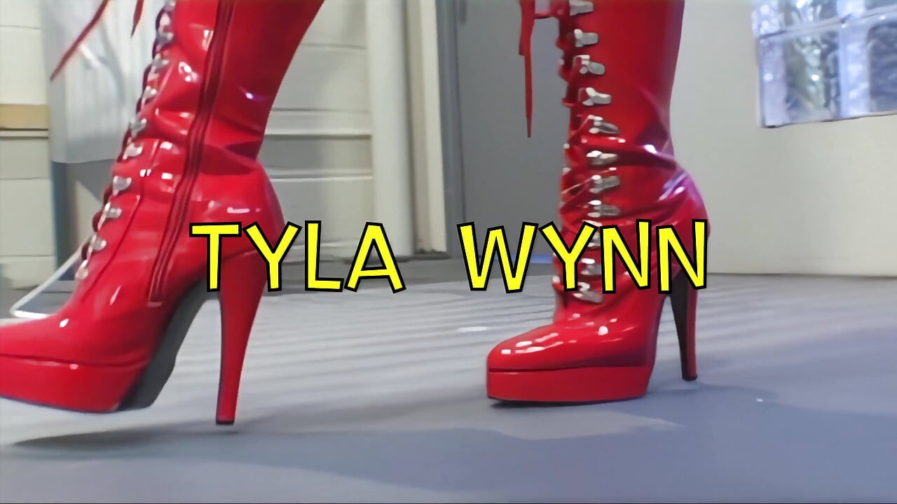 Tyla Wynn obtiene su culo cabreado