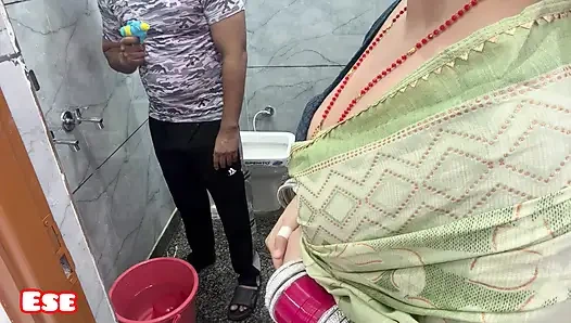 Bhabhi Ne Kaha Maang Bharne Ki Umar Mein Pichkaari Bhar raha hain….