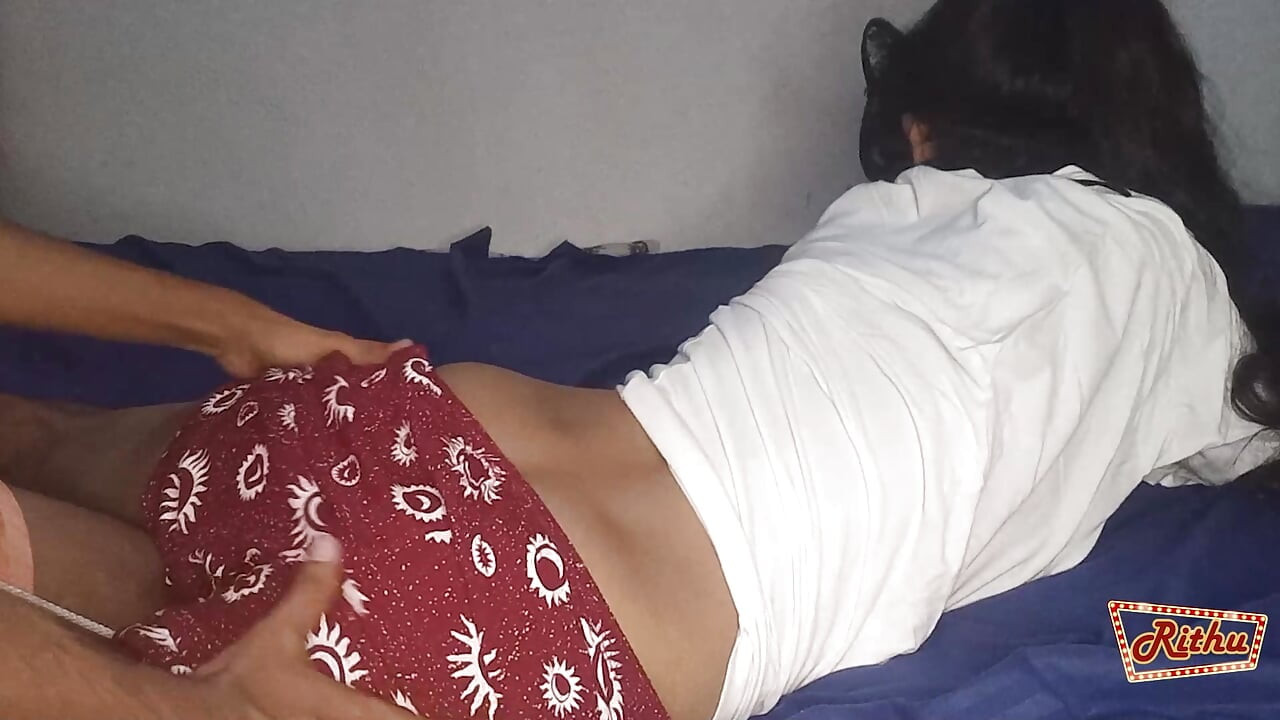 Älä laukea sisälle, en ole vielä valmis... Todellinen amatööripari kotitekoista seksiä - Sri Lanka