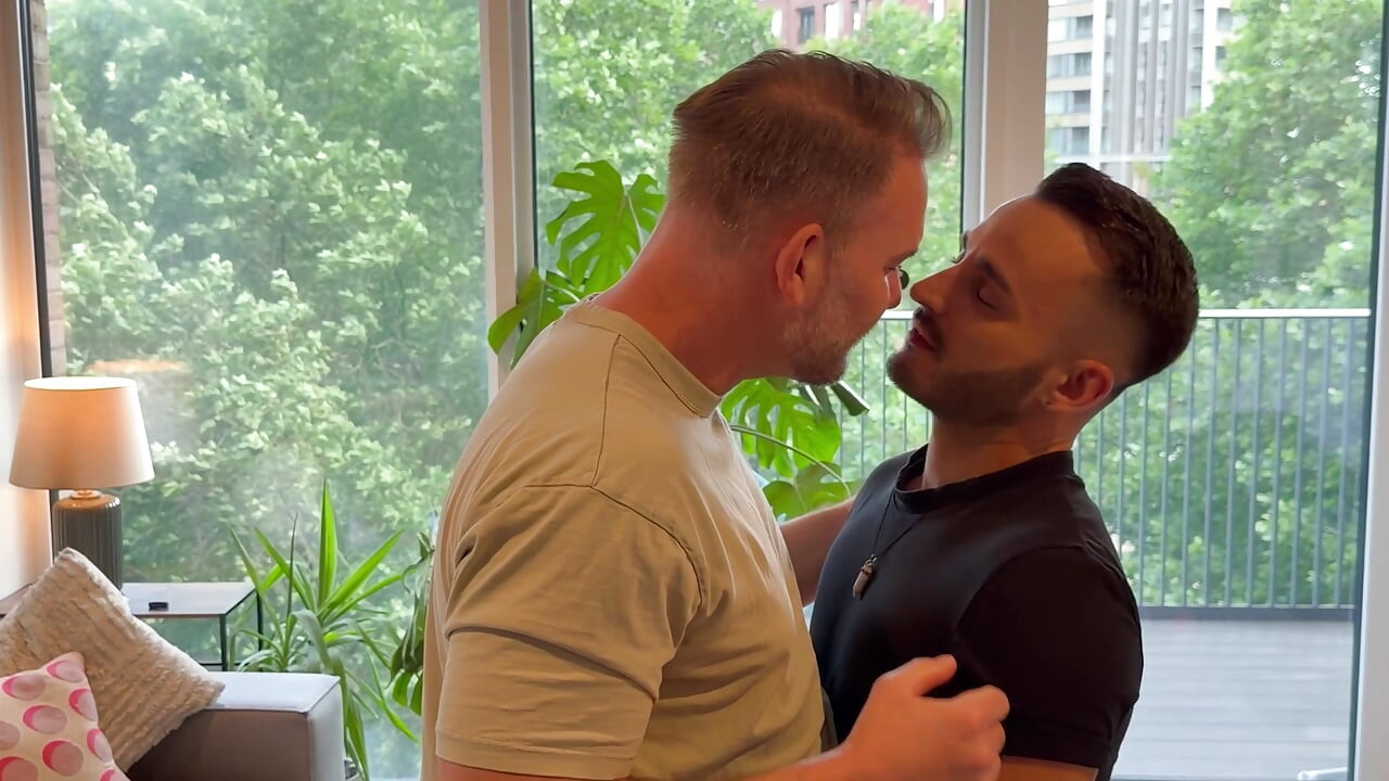 Sexy Young Twunk Brett Tyler Rawdogs Beefy Daddy_dan_xxx