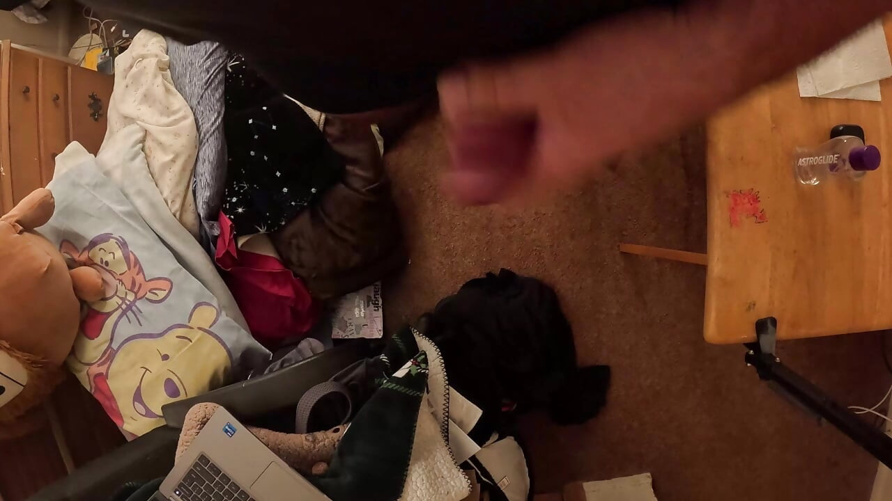 6'4" Tall Guy with Massive Hands Huge Cumshot on Lens in Wife's Family Room