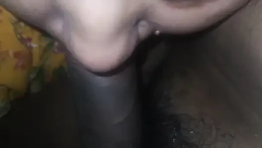 Selbstgedrehter schwanz-blowjob