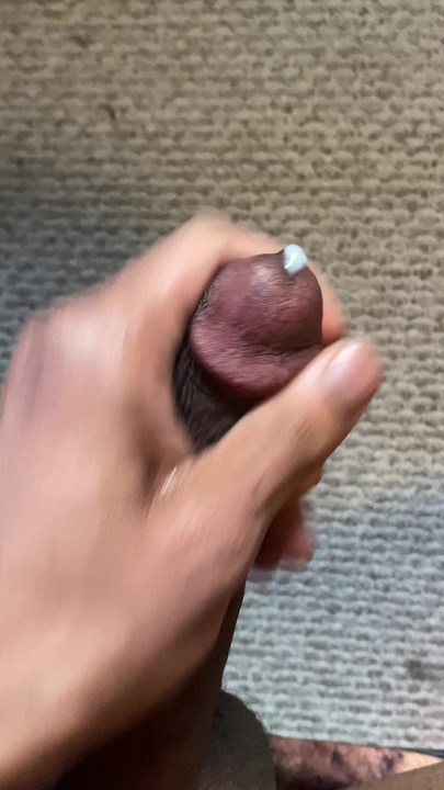 Quick masturbation and cum
