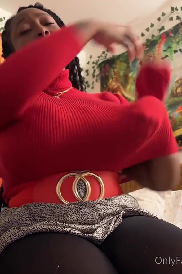 Busty Ebony Fucks a Dildo in Her Torn Leggings Tights