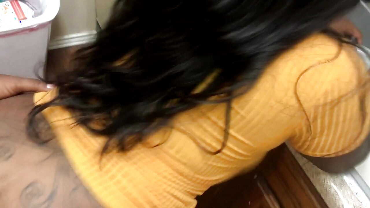 Big ass ebony slut gets fucked in the kitchen