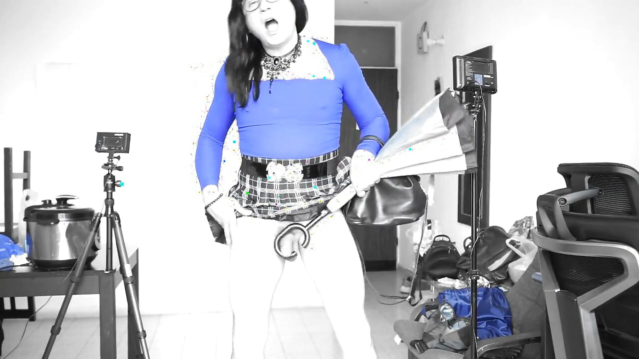 Blue Boy Crossdressser