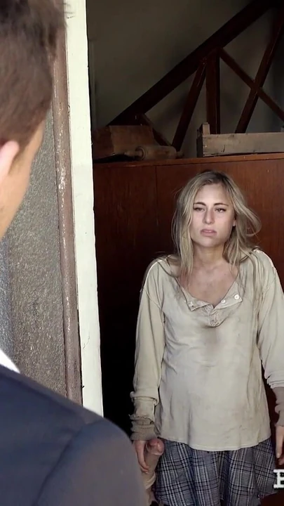 Un momento da vedere da "Sandra sexy service (FAMIGLIA PERversa)"