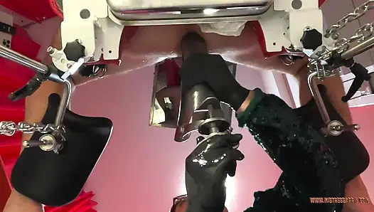 Domina herrin april - kerkerzugang