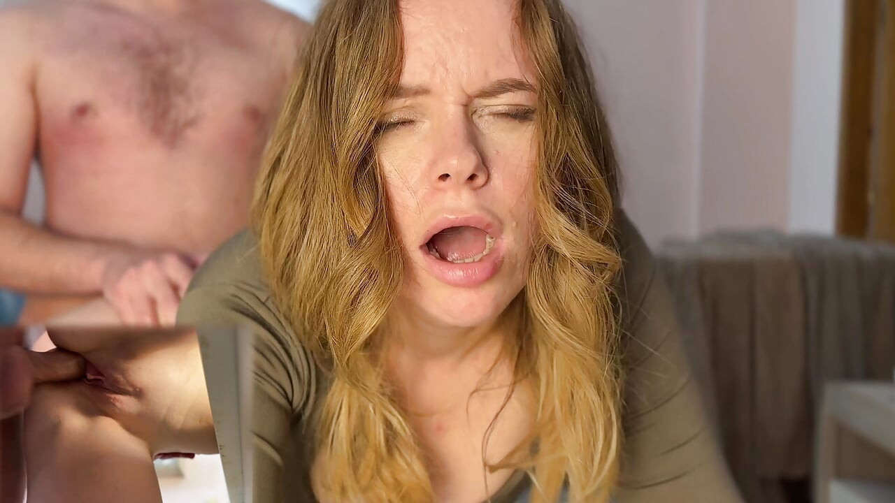 מזיין את אחותי החורגת בתקריב