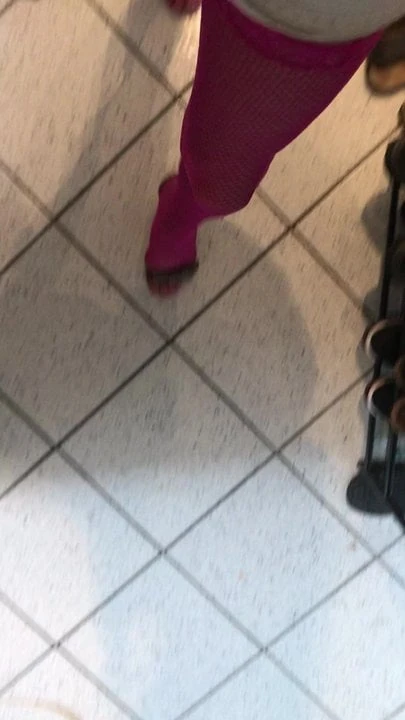 Sexy high heels Walk