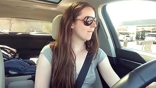 Gozando vergonhosamente duro em um Drive Thru da Starbucks (controle exuberante parte 2)