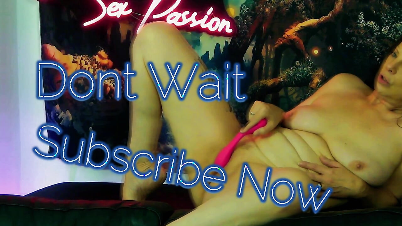 Masturbation with Vibrator and Feet up