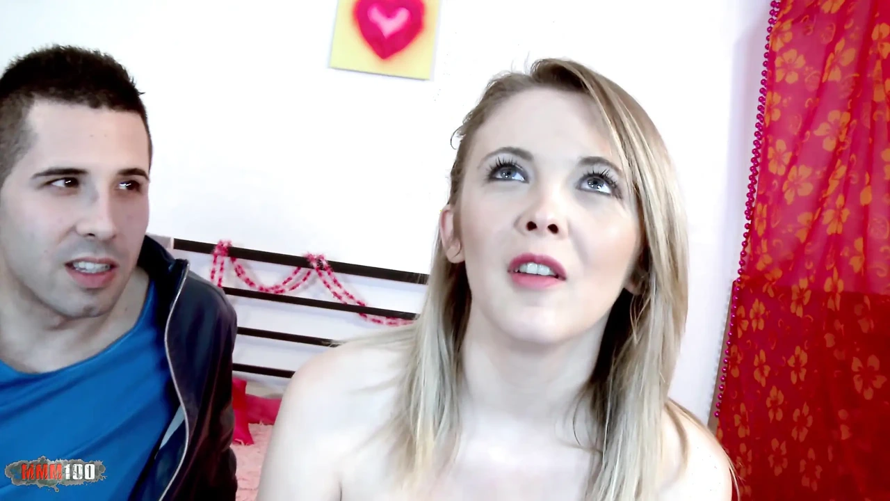 Cristal bardzo Kevin White im Bett mit süßer französischer blondine Cristal Bardzo