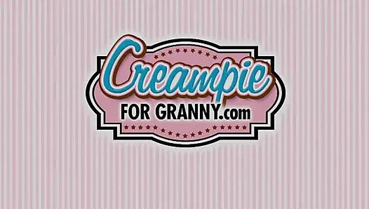 Latina mom gets a creampie