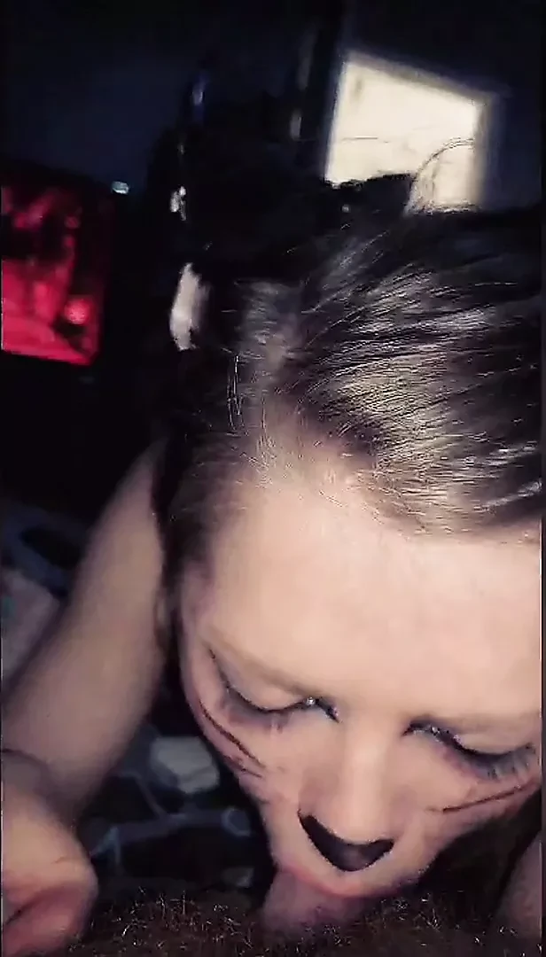 Kinky Kitty Lauran Sucks Cock