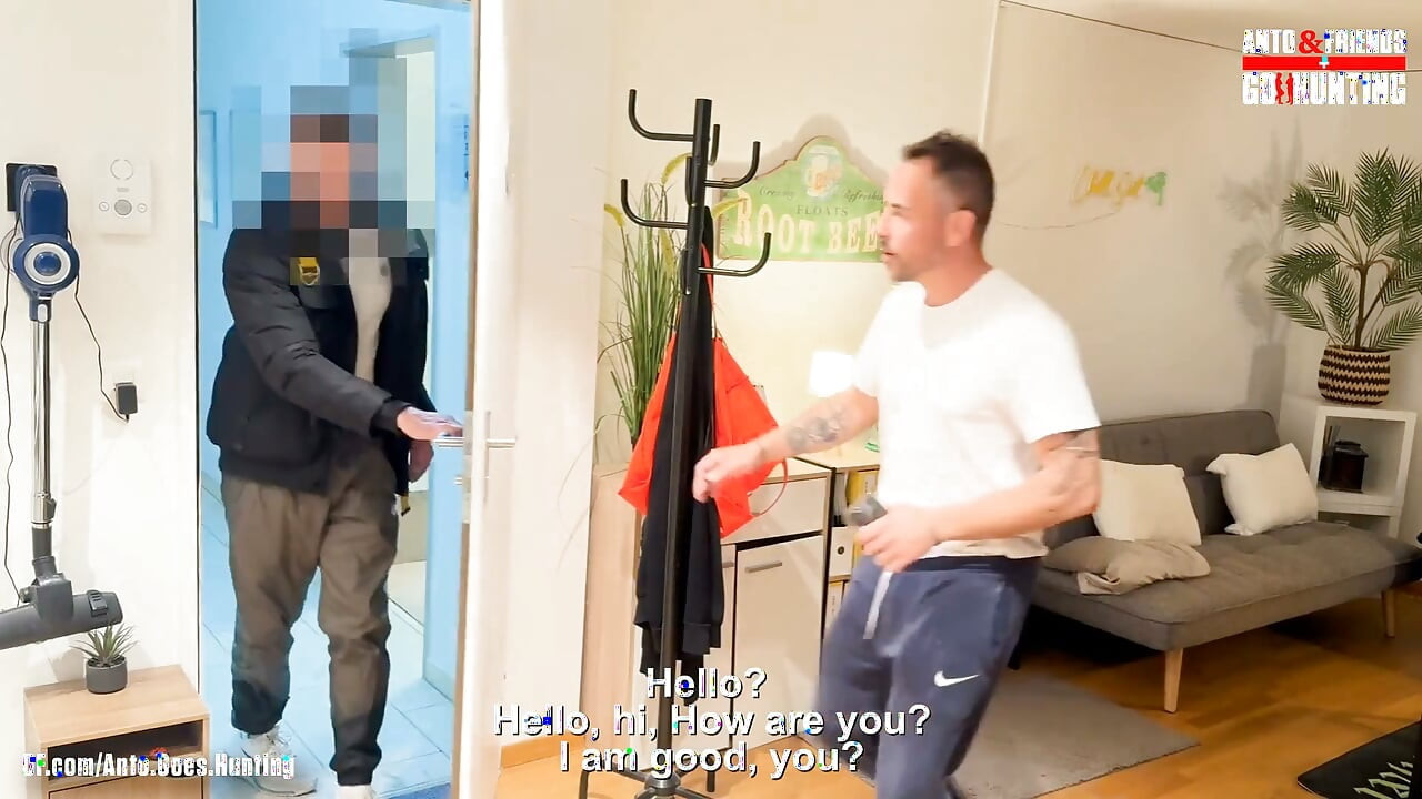 Straight Eastern European Guy with Big Dick Get's Sucked by Married German Guy - Gay for Pay