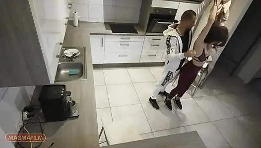 Dia telah menunggu bus selama lebih dari satu jam