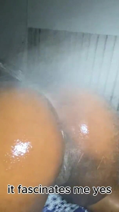 Big Ass Stepmom In The Kitchen Gets Her Pussy Fucked By The Stepson Until It Fills It With Milk | Clip 1