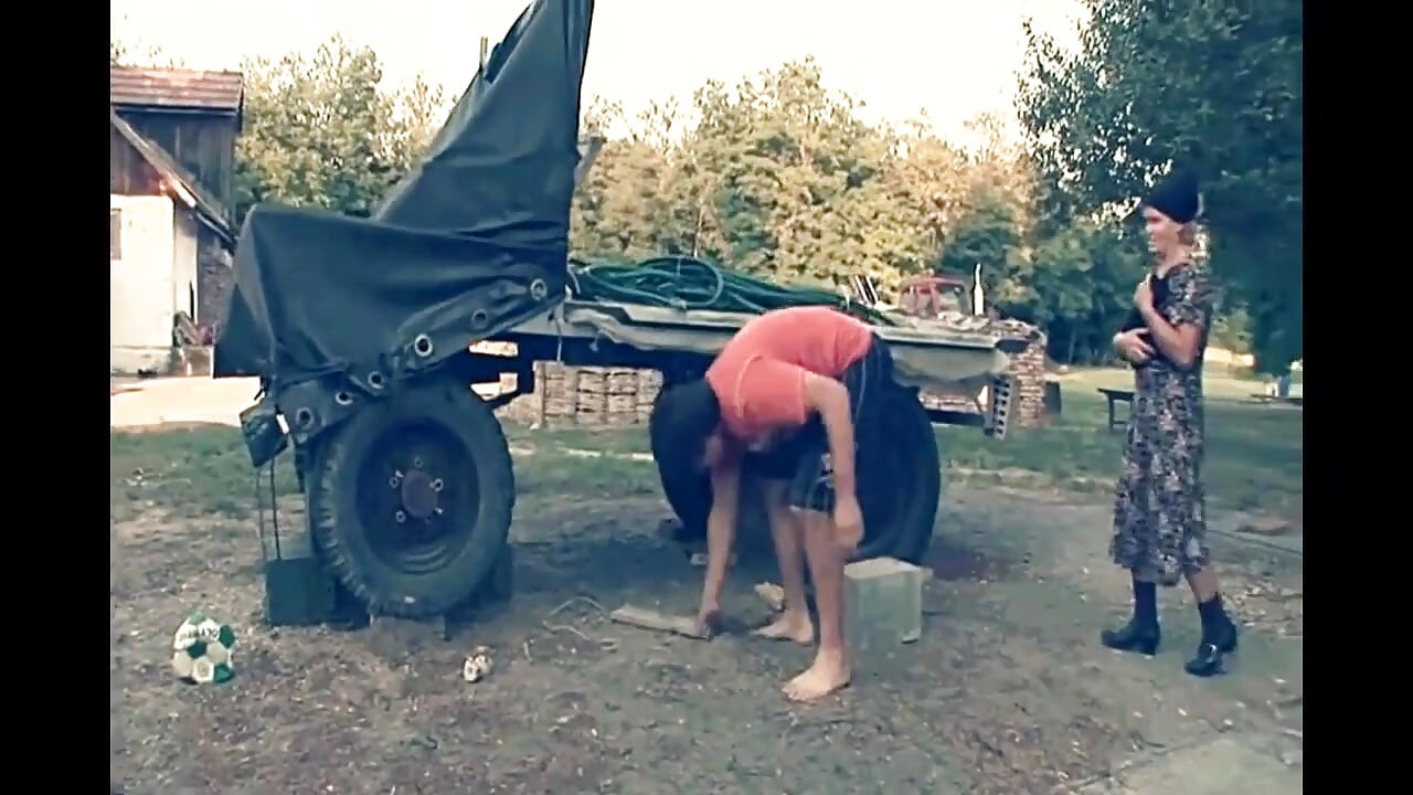 Il nipote con un grosso cazzo scopa la nonna con ed un ed un nonna ed un Edi-