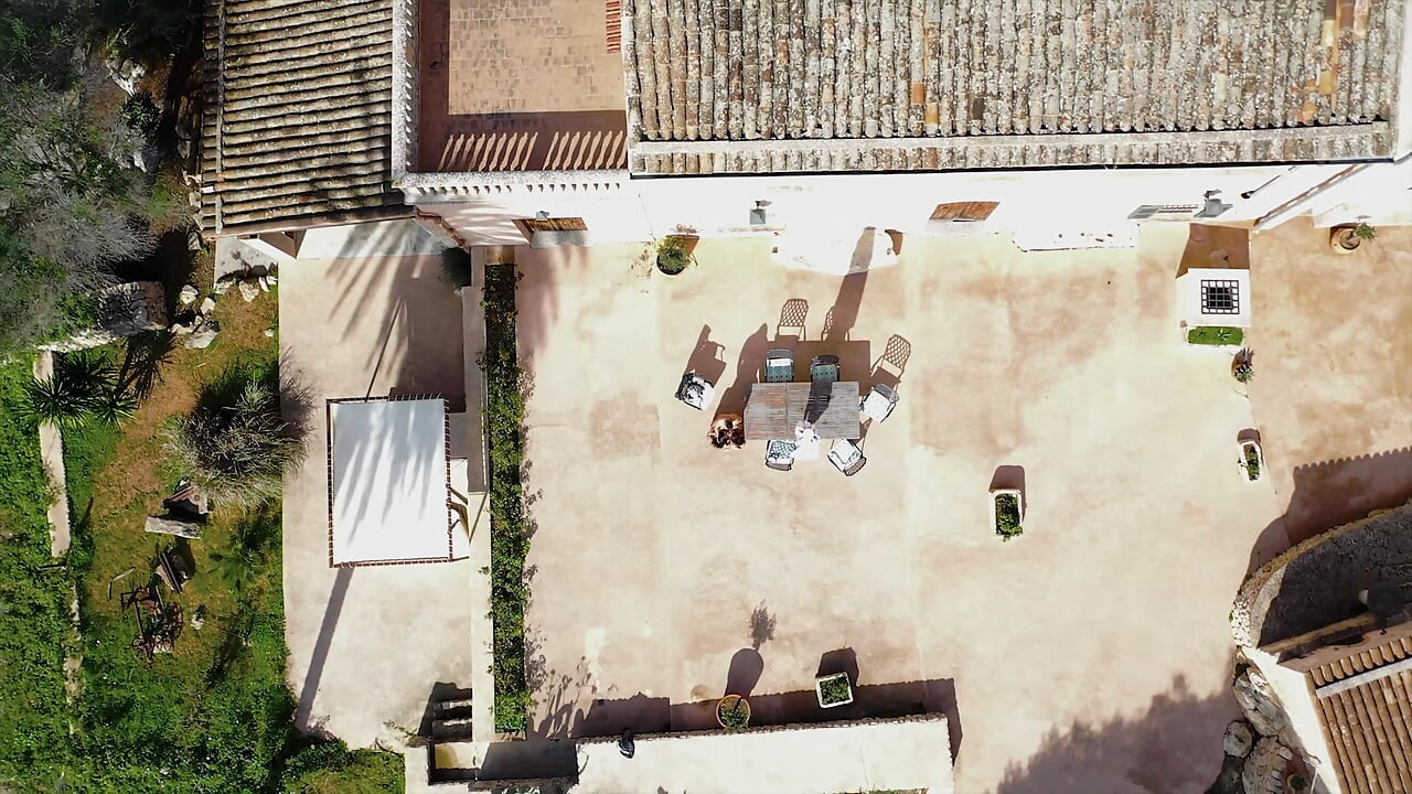 Horny Sluts Fuck Better on Vacation_4k