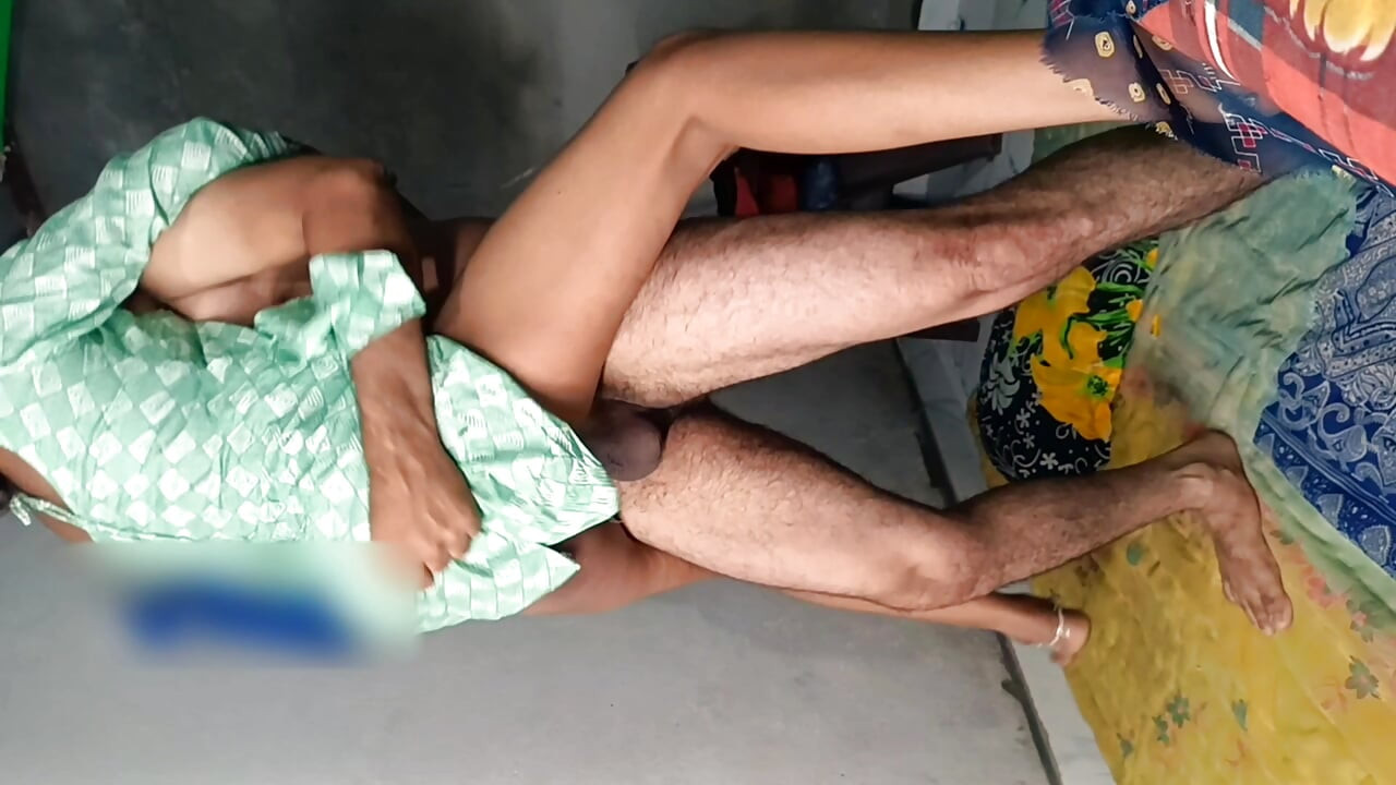 Desi maal ko ghar pe bulakar choda Mooie hete meid Priya eerste keer Pijnlijke seks met klasgenoten duidelijke Hindi-audio