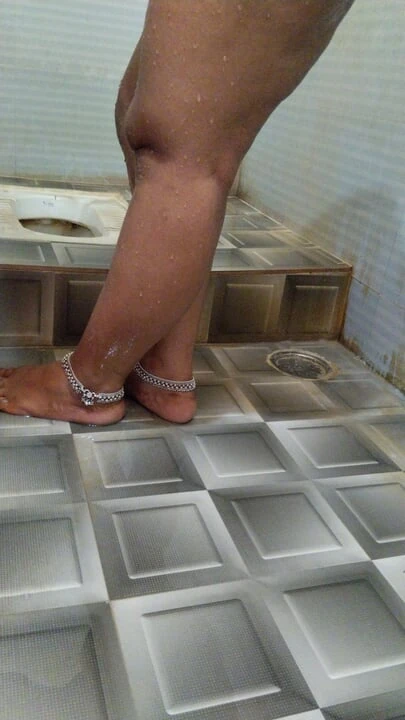Indian beautiful hot sister-in-law Private Bathing – Secret Romance HD Video