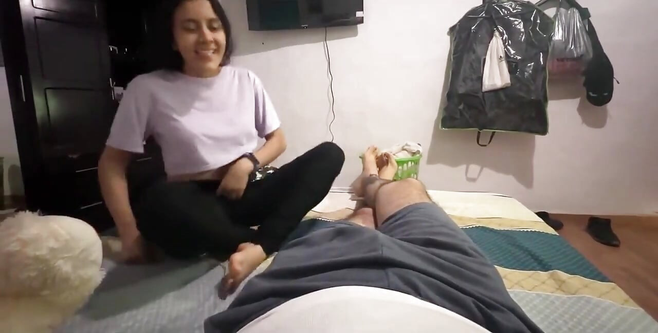 Horny Young Girl I Met on Tinder Swallows All My Cum