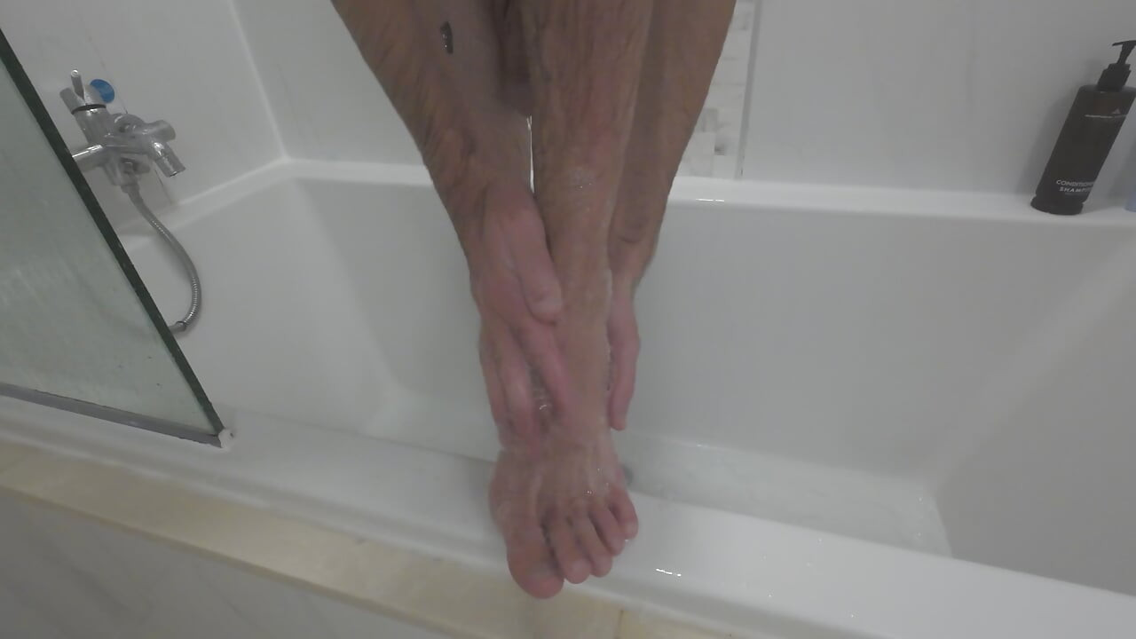 我在找一個腳奴