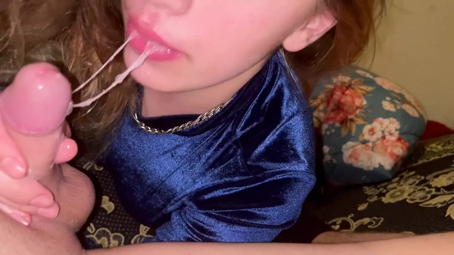 NATURAL BEAUTY with a JUICY ASS SLOPPY FACEFUCK feet pose PT 2
