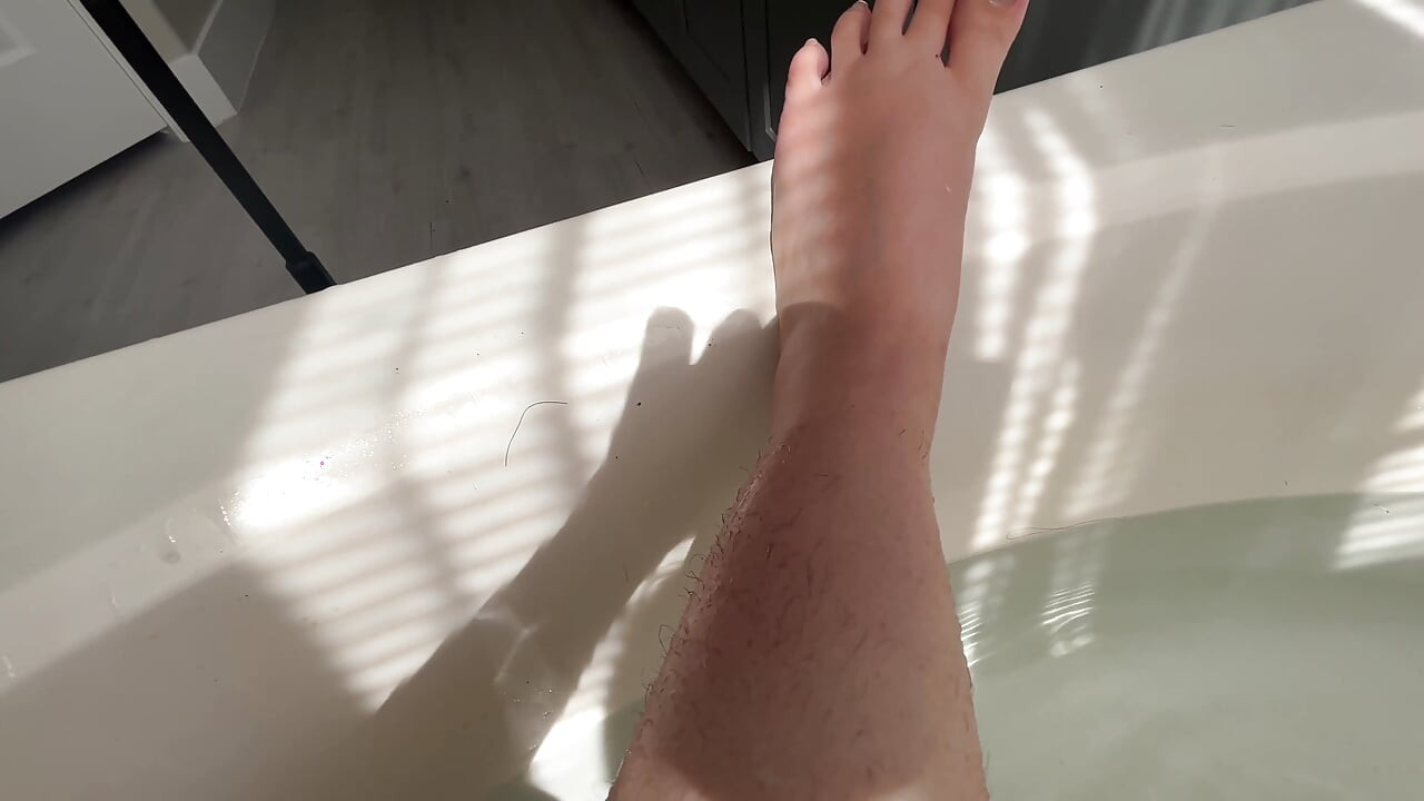 High Maintenance Giantess Goddess