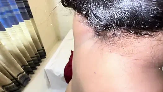 Güzel iri güzel kadın 180 cm uzun boylu büyük sarkık memeler ve tombul götlü Arap Müslüman kız