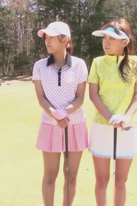 Golfistas asiáticas desnudas y sexys