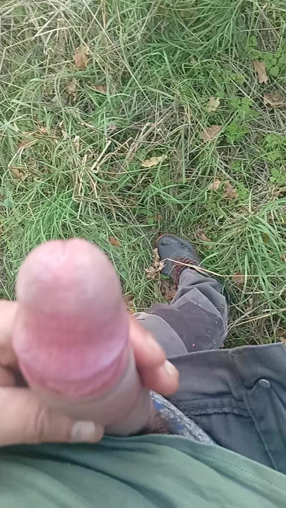 Дрочит В Кустах Видео Дрочит В Кустах Видео