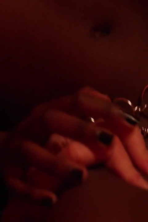 Erika Lust, duas submissas. Uma dominatrix.