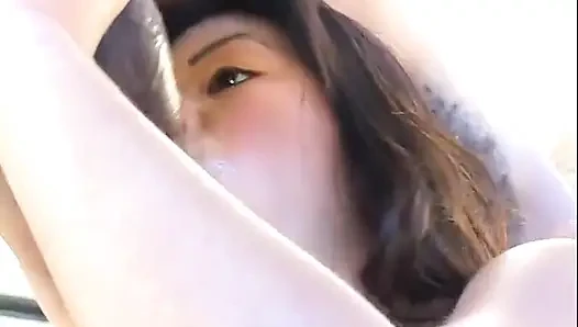 Cewek asia cantik dengan lingerie merah suka ngentot dan nyepong kontol hitam besar