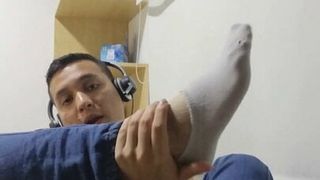 suck the feet of this latino