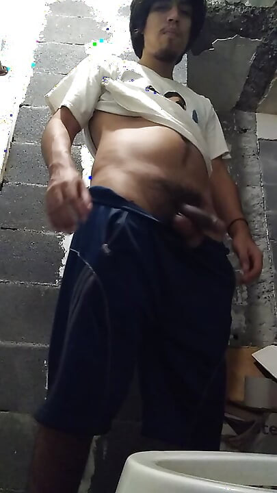Pee Horny