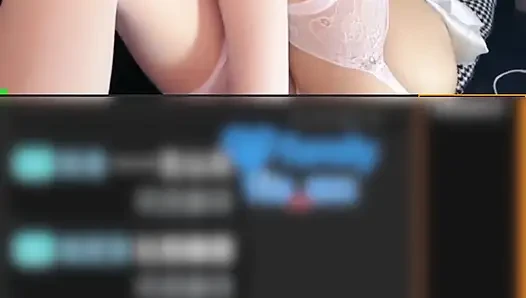 Öğretmenin video canlı yayını, şehvetli bir grup adamla paylaşıldı