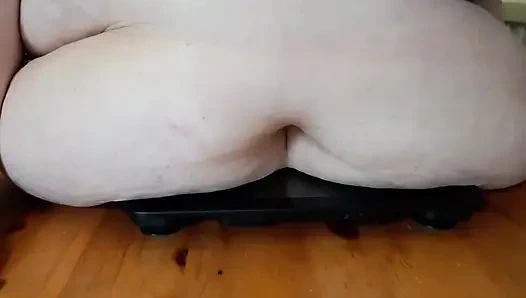 Hadi şu büyük göbeğimi tartalım