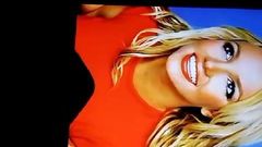 Britney lansează al doilea tribut de spermă