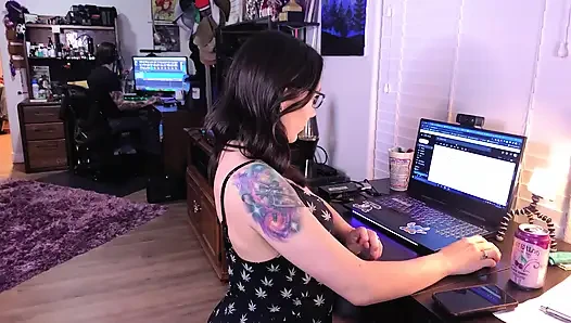 Alison Rey ile çarşaflar arasında: sinn sage ve drake manowar - kamera arkası