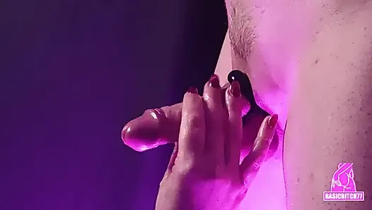 Соблазняю льдом перед жестким кончаем