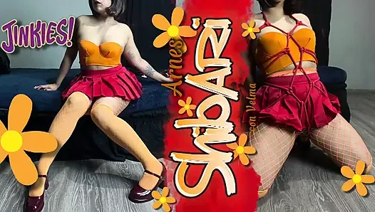 Velma memberi dirinya kesenangan sampai dia cums / Astarioth