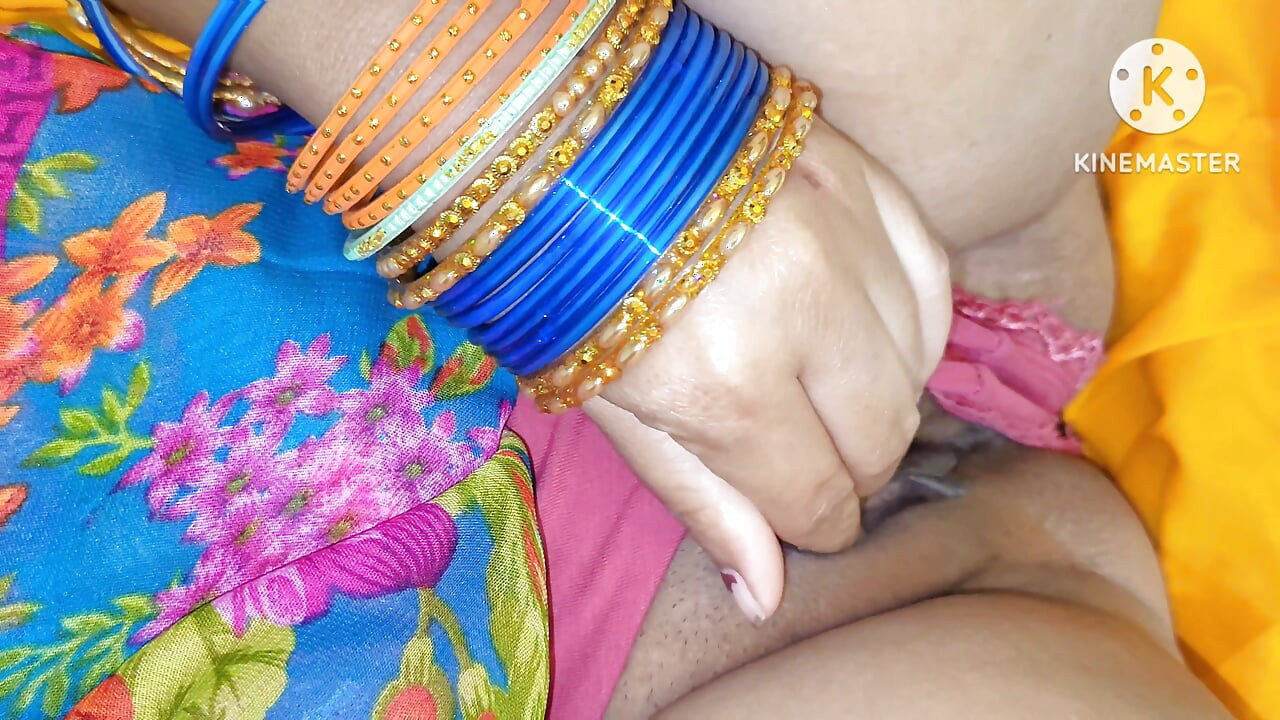 Sharmili Bhabhi ne apni chut shave kar apne dever se chudawayee