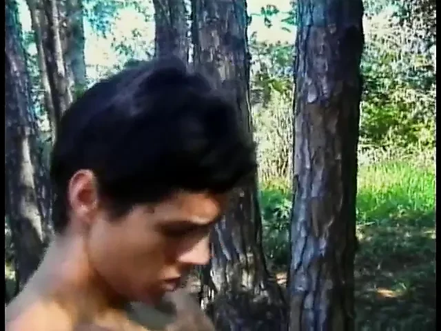 Buff stud sucks tranny hard pole before banging her asshole