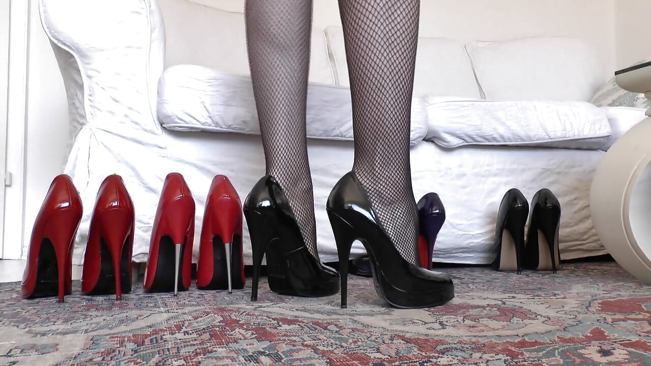 Sexy Heels on My Patent Leather High Heels! Lady Victoria Valente