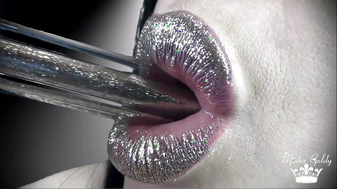 Pop para mis grandes labios brillantes: ¡Cuenta regresiva de leche!