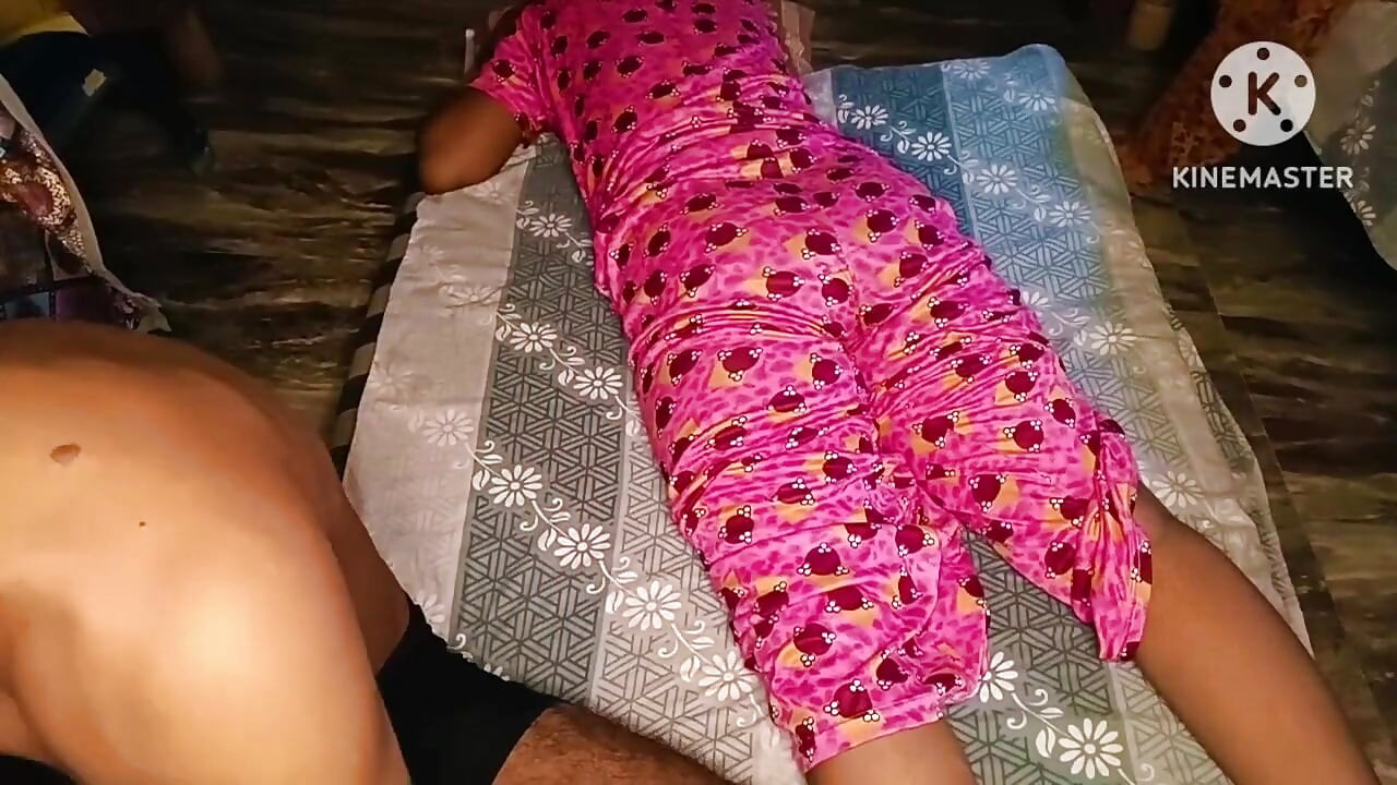 The Younger Stepbrother's Wife Was Given a Necklace by the Elder Stepbrother, Then Fucked Her in Pleasure.