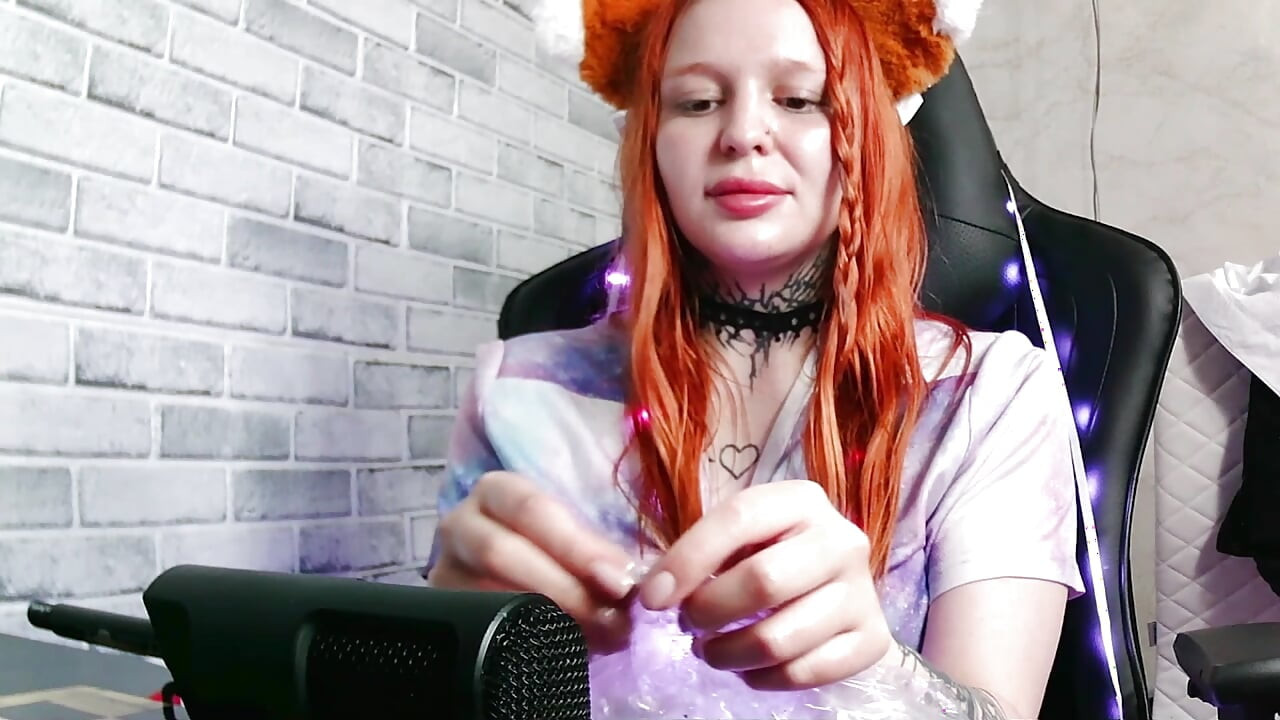 ASMR ile tatlı bir kız (SFW)